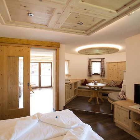 Landhaus Schnoeller ทันน์ไฮม์ ภายนอก รูปภาพ