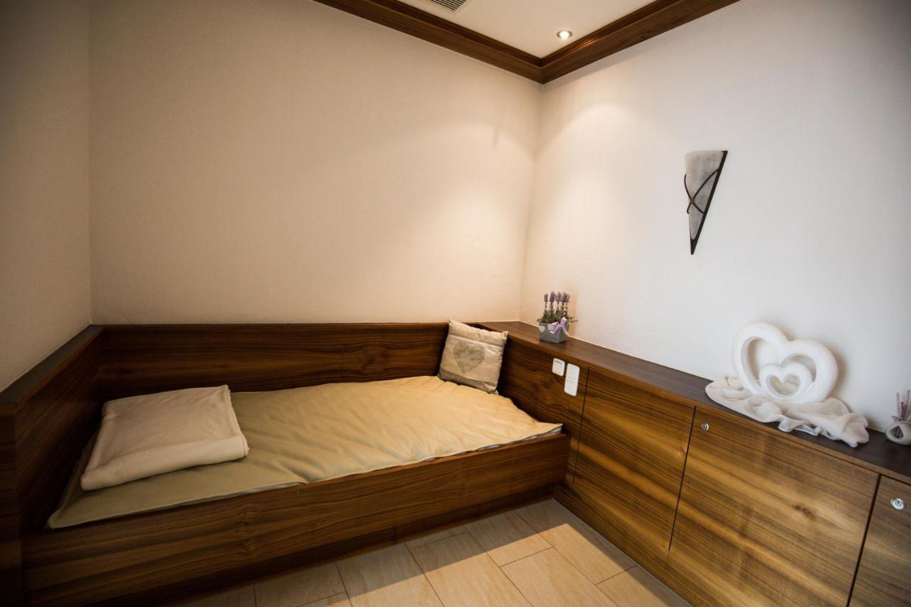 Landhaus Schnoeller ทันน์ไฮม์ ภายนอก รูปภาพ