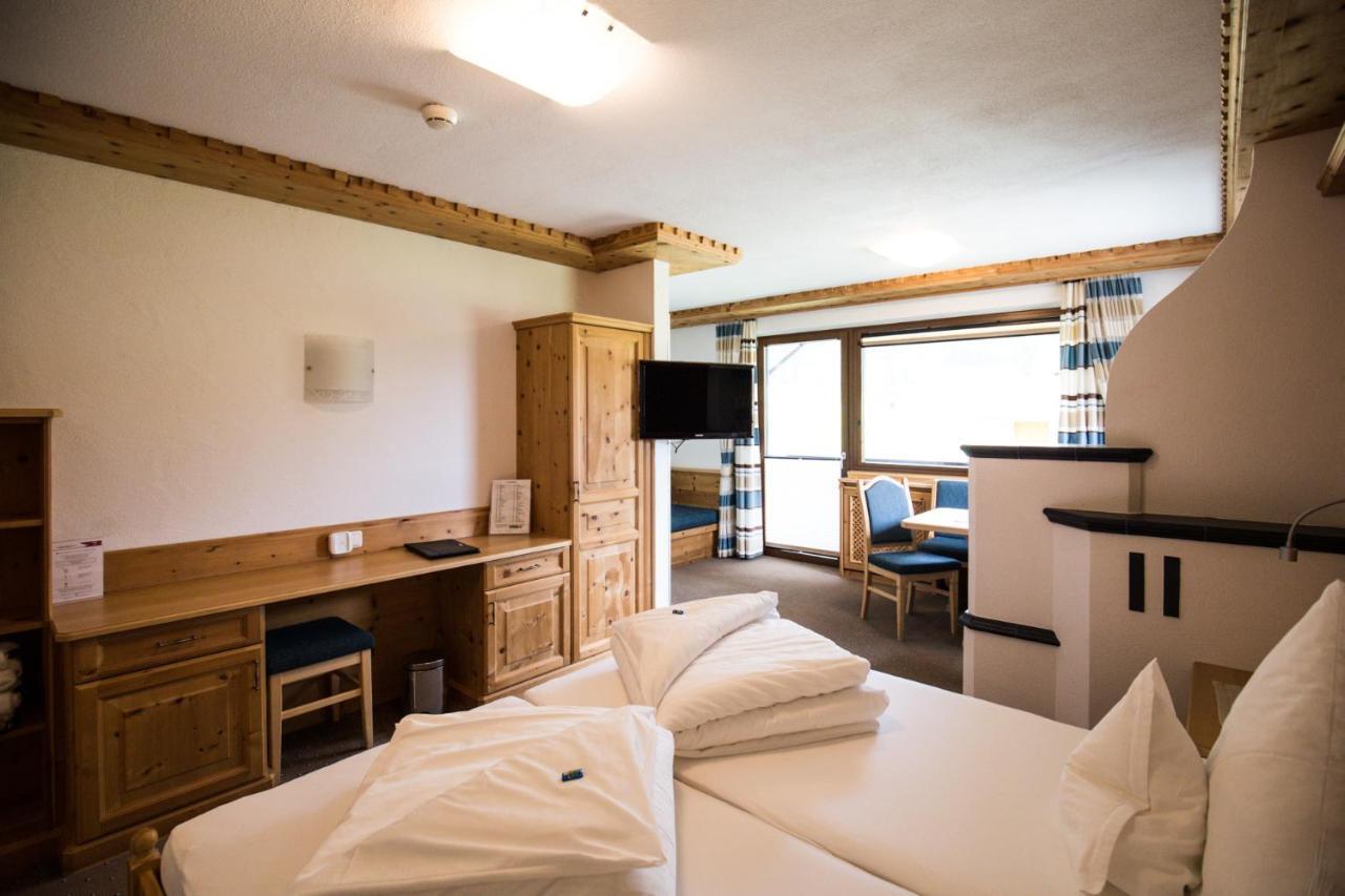 Landhaus Schnoeller ทันน์ไฮม์ ภายนอก รูปภาพ