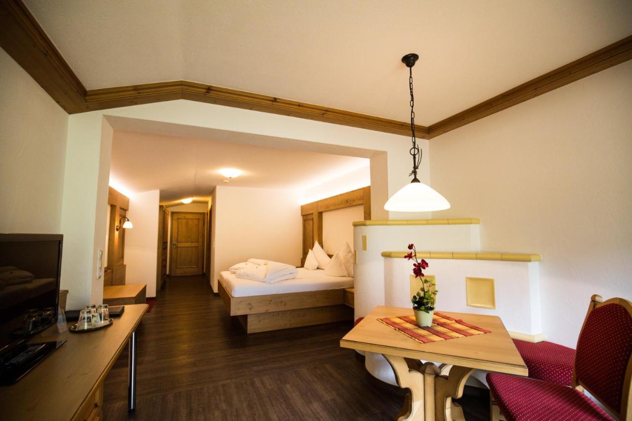 Landhaus Schnoeller ทันน์ไฮม์ ภายนอก รูปภาพ