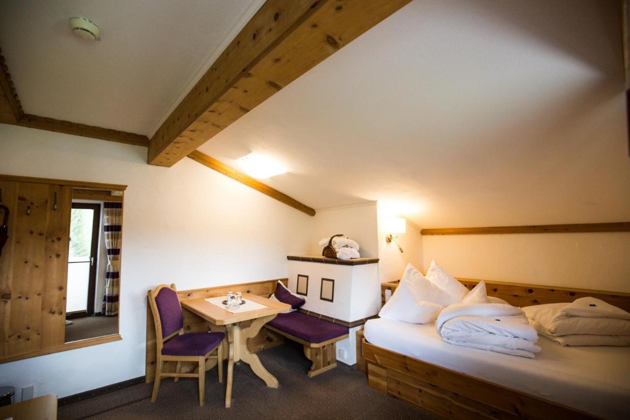Landhaus Schnoeller ทันน์ไฮม์ ภายนอก รูปภาพ